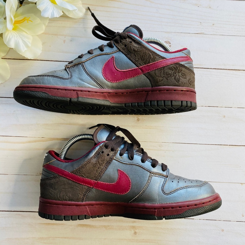 Nike Limited Edition Floral Embossed Sneakers_5